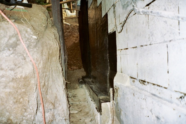 Foundation waterproofing drainage panel
