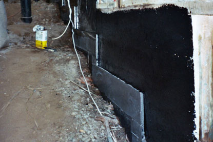 Counter flashings protect above grade section of drainage panels