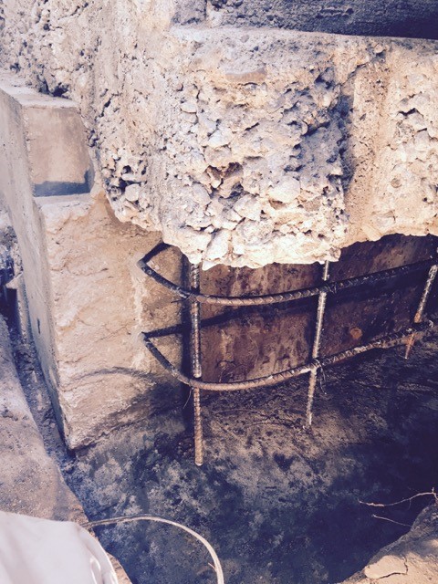 Rebar underpinning set in epoxy